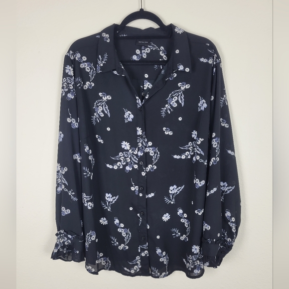 NWOT! Who What Wear - Long Sleeve Floral Black Ruffle Plus Size Blouse Size: 2X - Picture 9 of 13